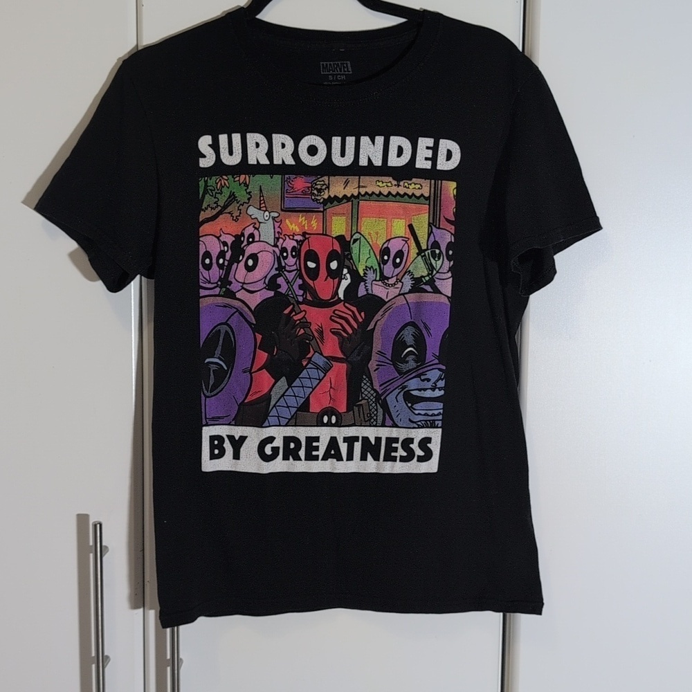 Marvel Unisex T-shirt Size Small